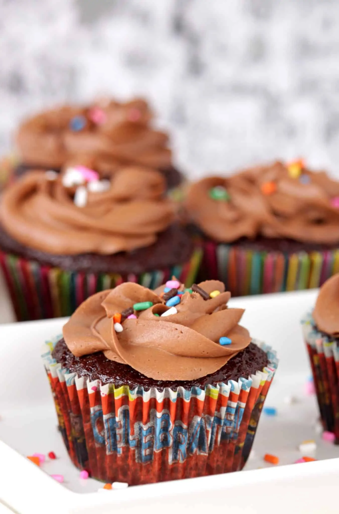  Chocolate Cupcakes with Chocolate Buttercream Frosting with others cupcake