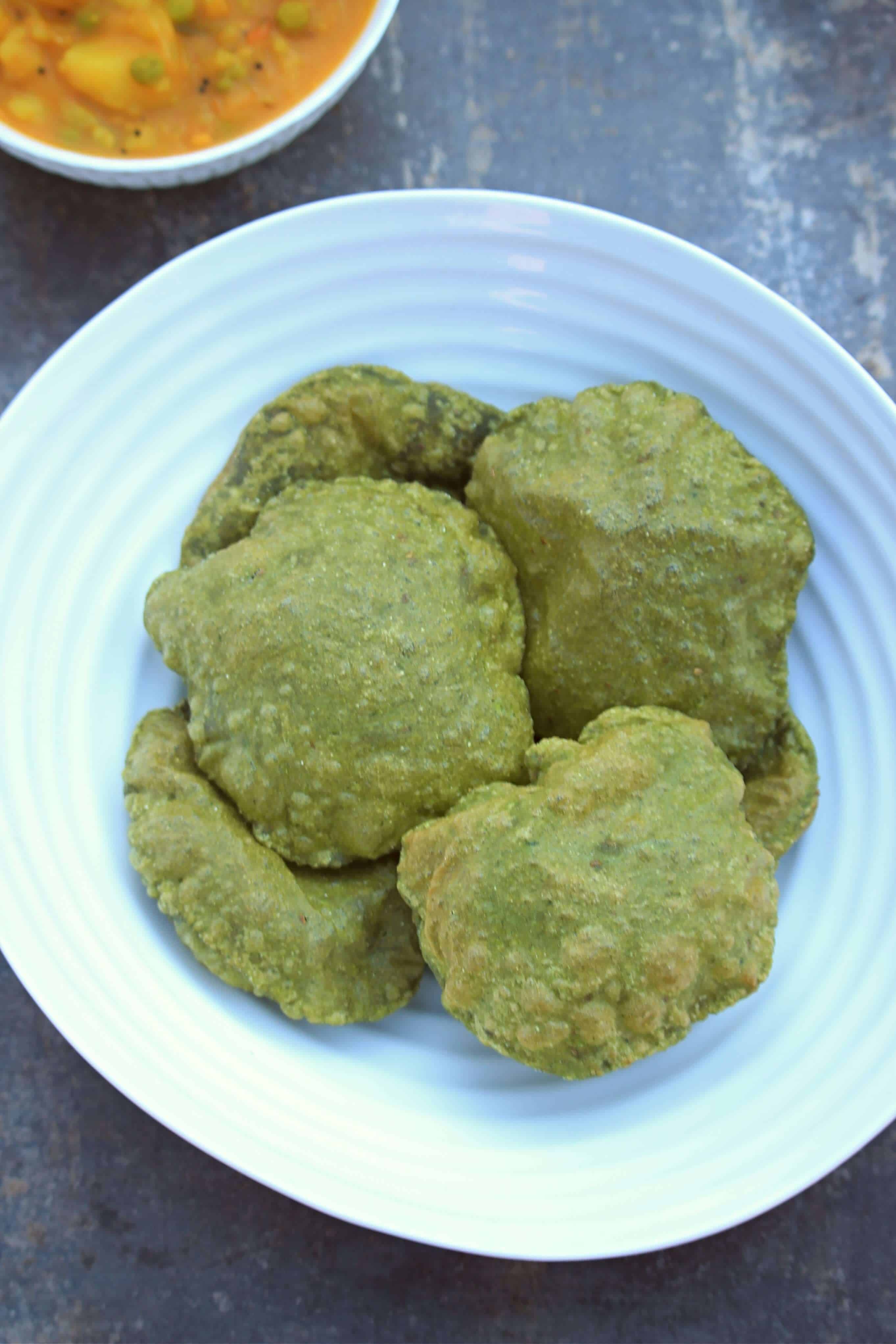 Palak Puri | Spinach Poori | Deep Fried Spinach Flatbread