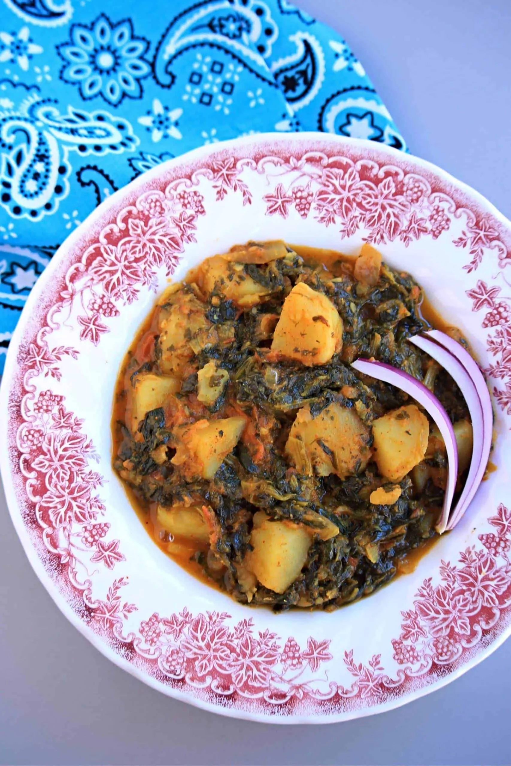 Saag Aloo | Spinach and Potato curry