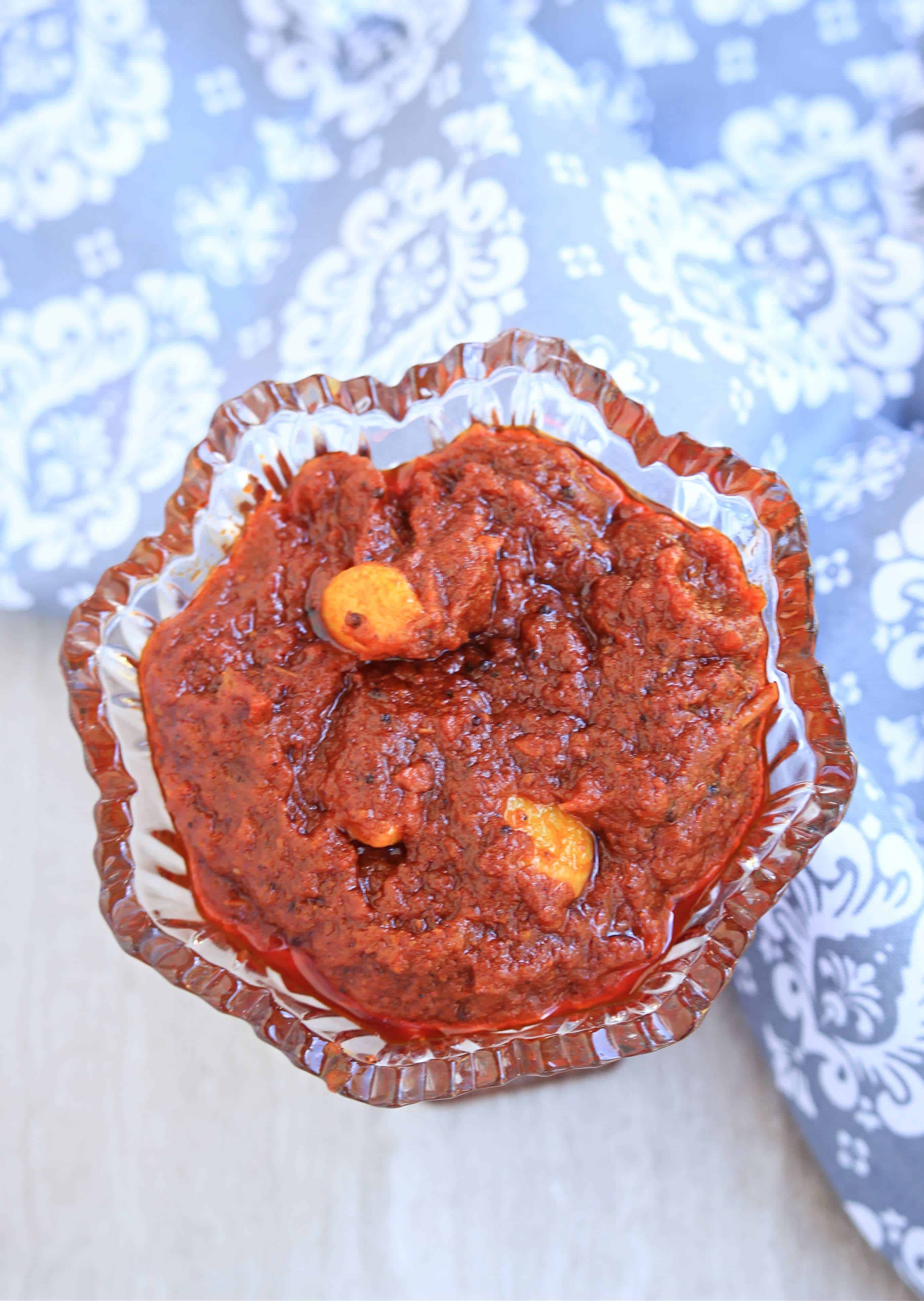 Tomato Pickle with Garlic