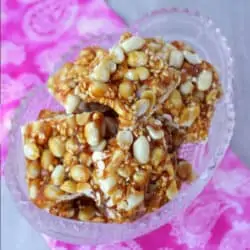 Chinese Peanut Sesame and Ginger Brittle