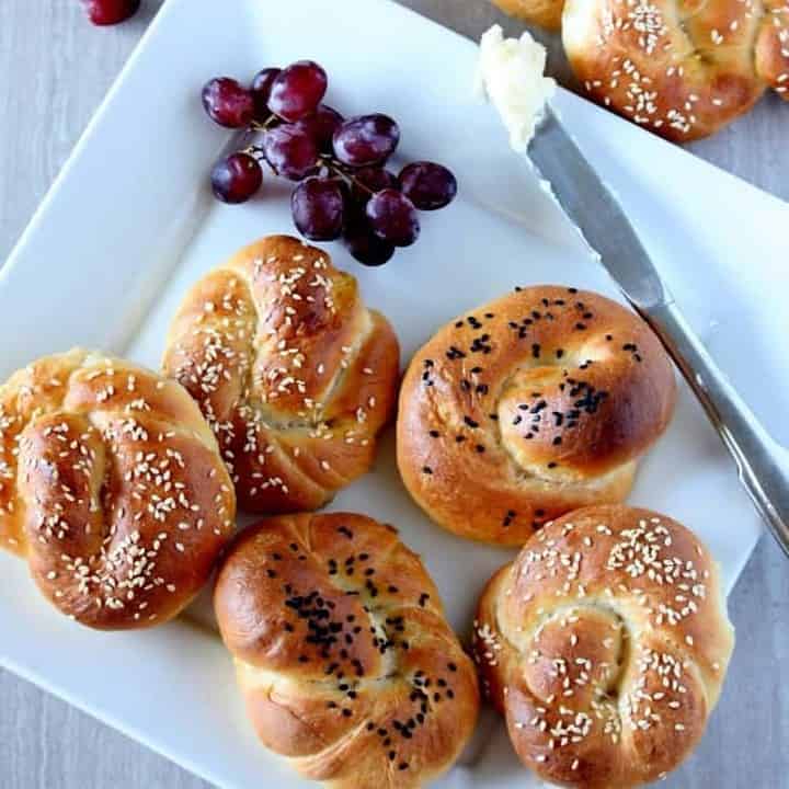 Acma, Turkish Bagel with grapes on the side - Featured Image