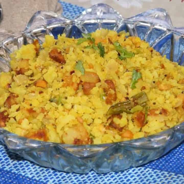 Kanda Bata Poha in a glass bowl - Featured Image
